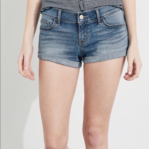 Hollister Female Denim shorts - Picture 2 of 5